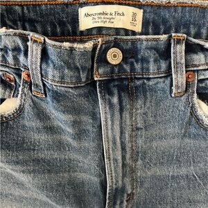 Abercrombie 90s Straight Ultra Rise Jeans